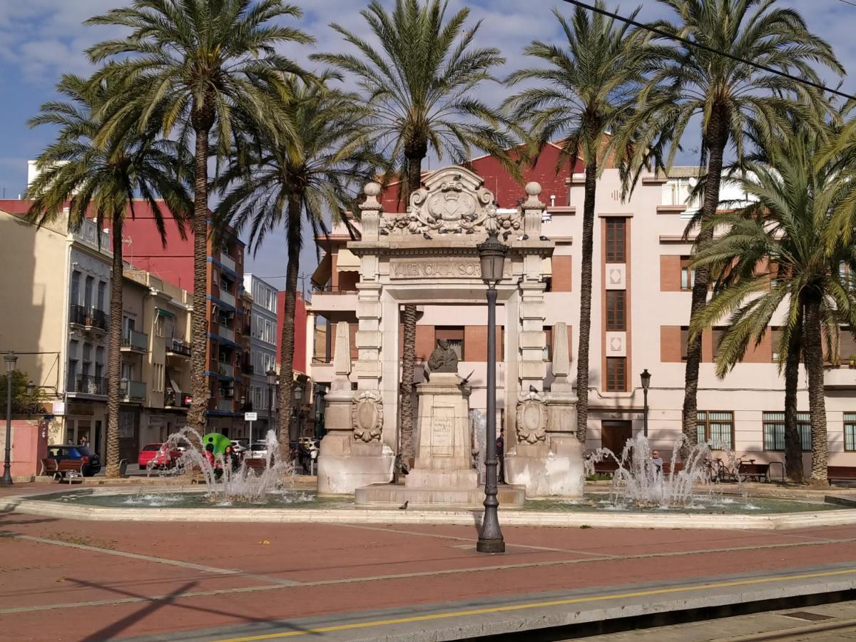 Cabanal Port Marina Valencia Exterior foto